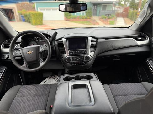 Used 2019 Chevrolet Tahoe 2WD w/ Remote Keyless Entry Package image 16