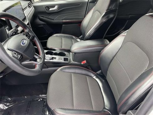 Certified 2024 Ford Escape ST-Line w/ Tech Pack #1 image 20