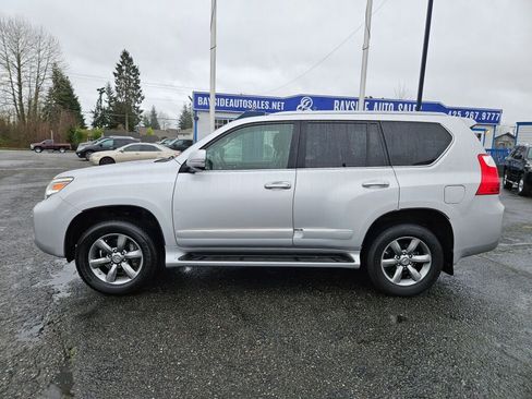 Used 2013 Lexus GX 460 Premium image 2