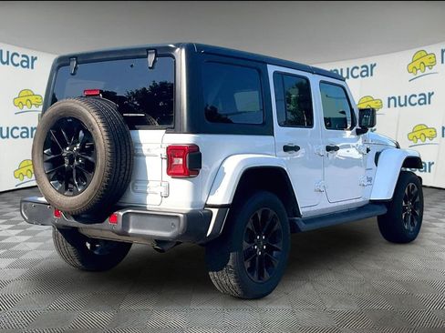 Used 2023 Jeep Wrangler Unlimited Sahara w/ Cold Weather Group AWD/4WD image 6