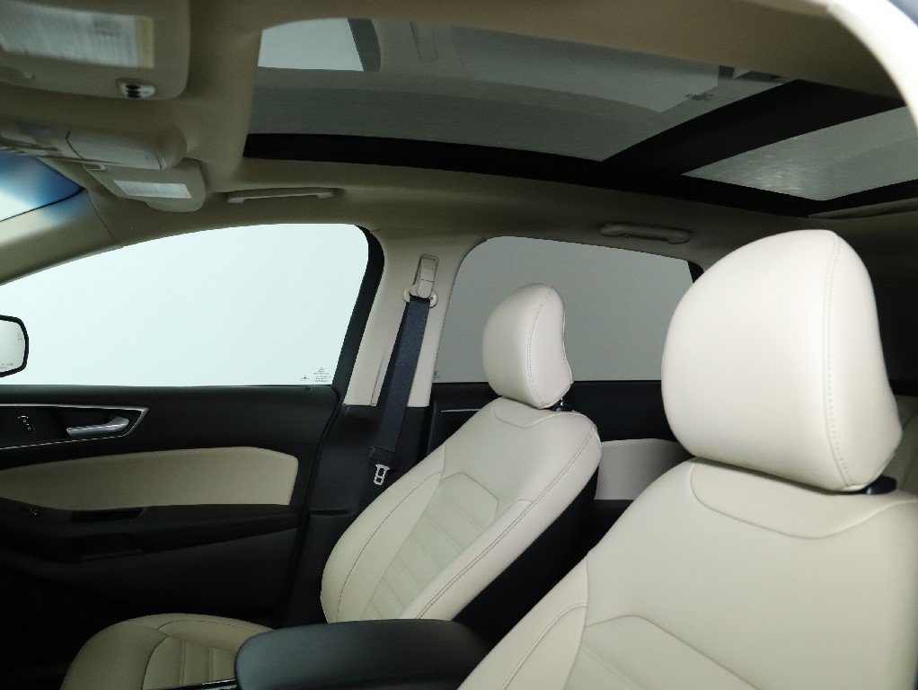 Used 2019 Ford Edge SEL w/ Equipment Group 201A AWD/4WD image 24