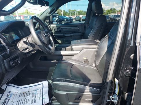 Used 2024 RAM 3500 Limited AWD/4WD image 13