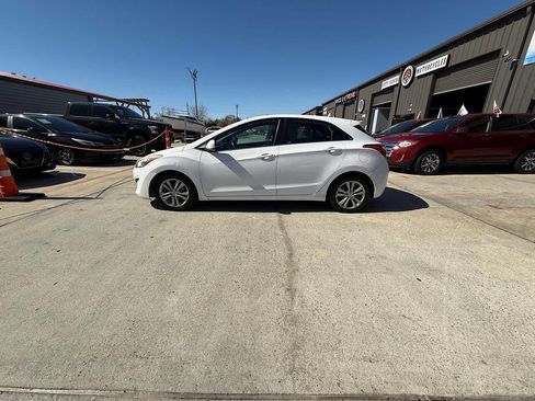 Used 2014 Hyundai Elantra GT image 20