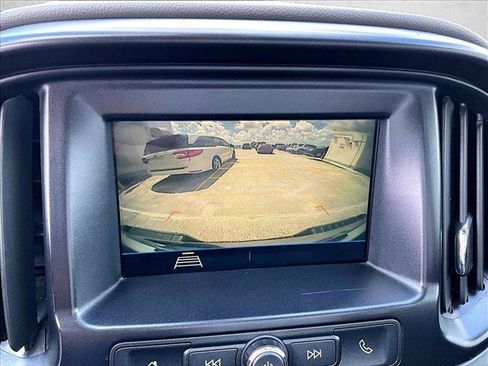 Used 2019 Chevrolet Colorado W/T RWD image 23