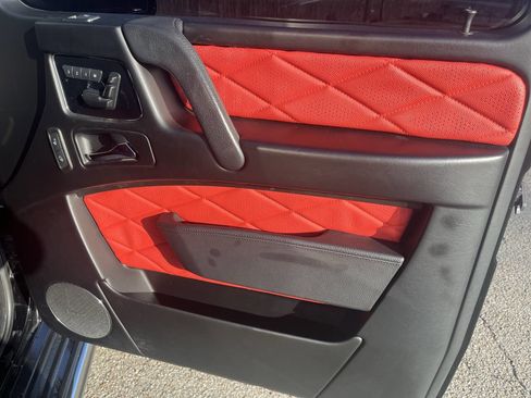 Used 2017 Mercedes-Benz G 550 image 32