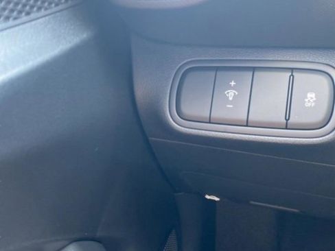 New 2026 Hyundai Venue SE image 17