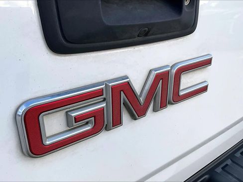 Used 2015 GMC Canyon SLE w/ SLE Convenience Package image 9
