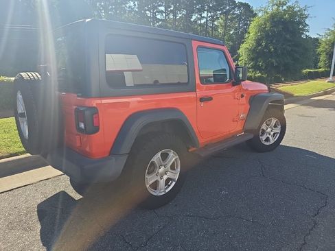 Used 2019 Jeep Wrangler Sport AWD/4WD image 9