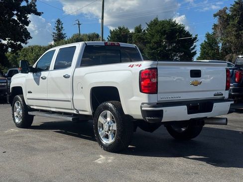 Used 2019 Chevrolet Silverado 2500 High Country w/ Duramax Plus Package image 6