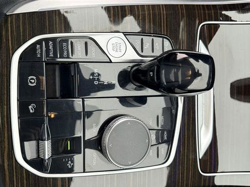 Used 2020 BMW X7 xDrive40i w/ Parking Assistance Package image 39