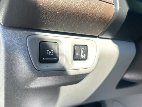 Used 2023 GMC Acadia SLT w/ Trailering Package AWD/4WD image 22