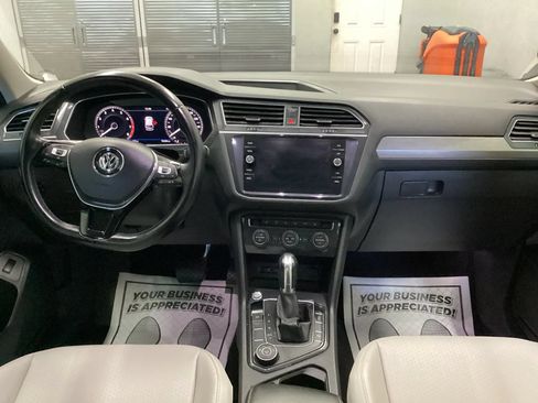 Used 2019 Volkswagen Tiguan SEL AWD/4WD image 15