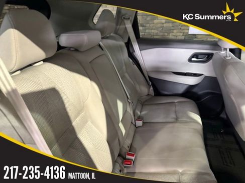 Certified 2025 Nissan Rogue SV image 33