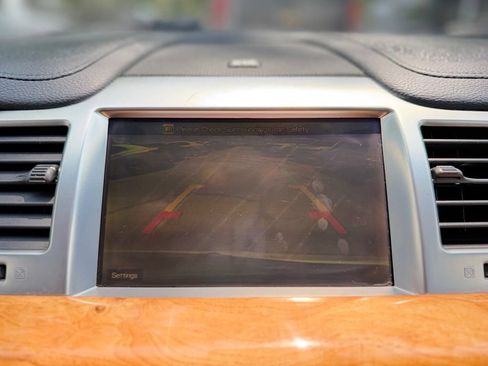 Used 2009 Lincoln MKS FWD image 28