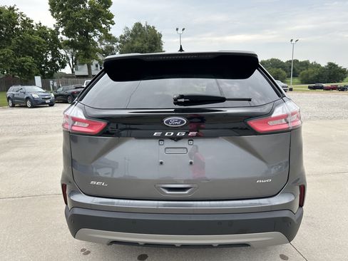 Used 2024 Ford Edge SEL AWD/4WD image 4