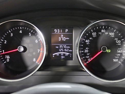 Used 2017 Volkswagen Jetta S image 16