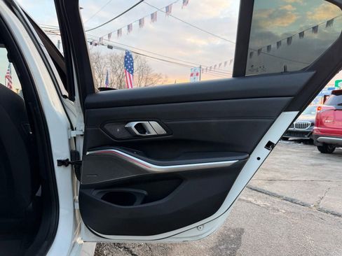 Used 2022 BMW M3 Competition w/ M Carbon Exterior Package image 17