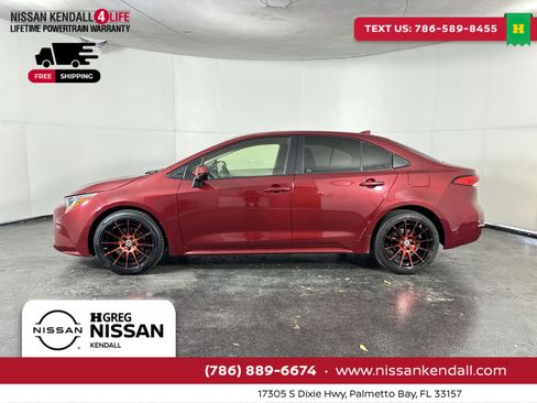 Used 2022 Toyota Corolla LE image 7