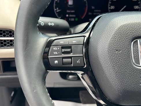 Used 2024 Honda HR-V EX-L image 15
