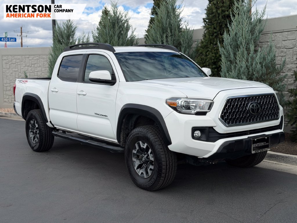 Used 2018 Toyota Tacoma TRD Off-Road AWD/4WD image 8