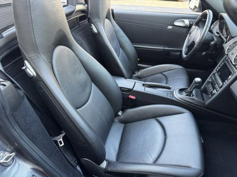 Used 2012 Porsche Boxster w/ Infotainment Pkg image 24