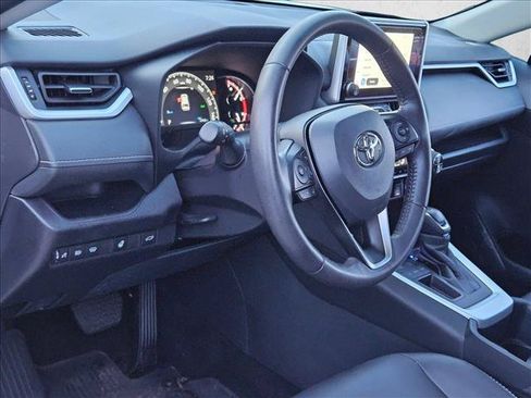 Used 2025 Toyota RAV4 XLE Premium FWD image 9