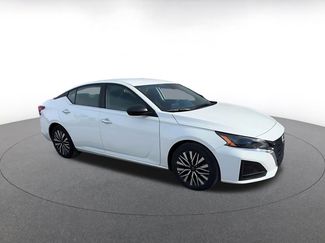 Used 2025 Nissan Altima 2.5 SV video 2