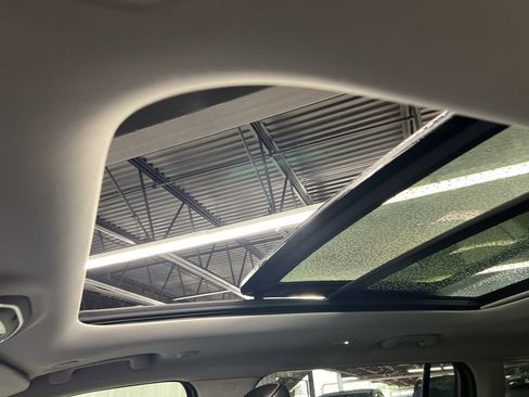 Used 2022 Jeep Grand Cherokee L Limited image 27