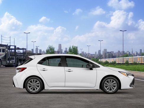 New 2026 Toyota Corolla SE image 12