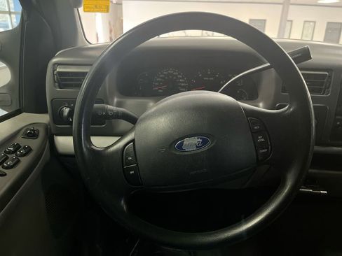 Used 2004 Ford F350 image 16