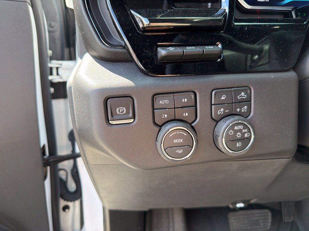Used 2026 Chevrolet Silverado 1500 ZR2 AWD/4WD image 23
