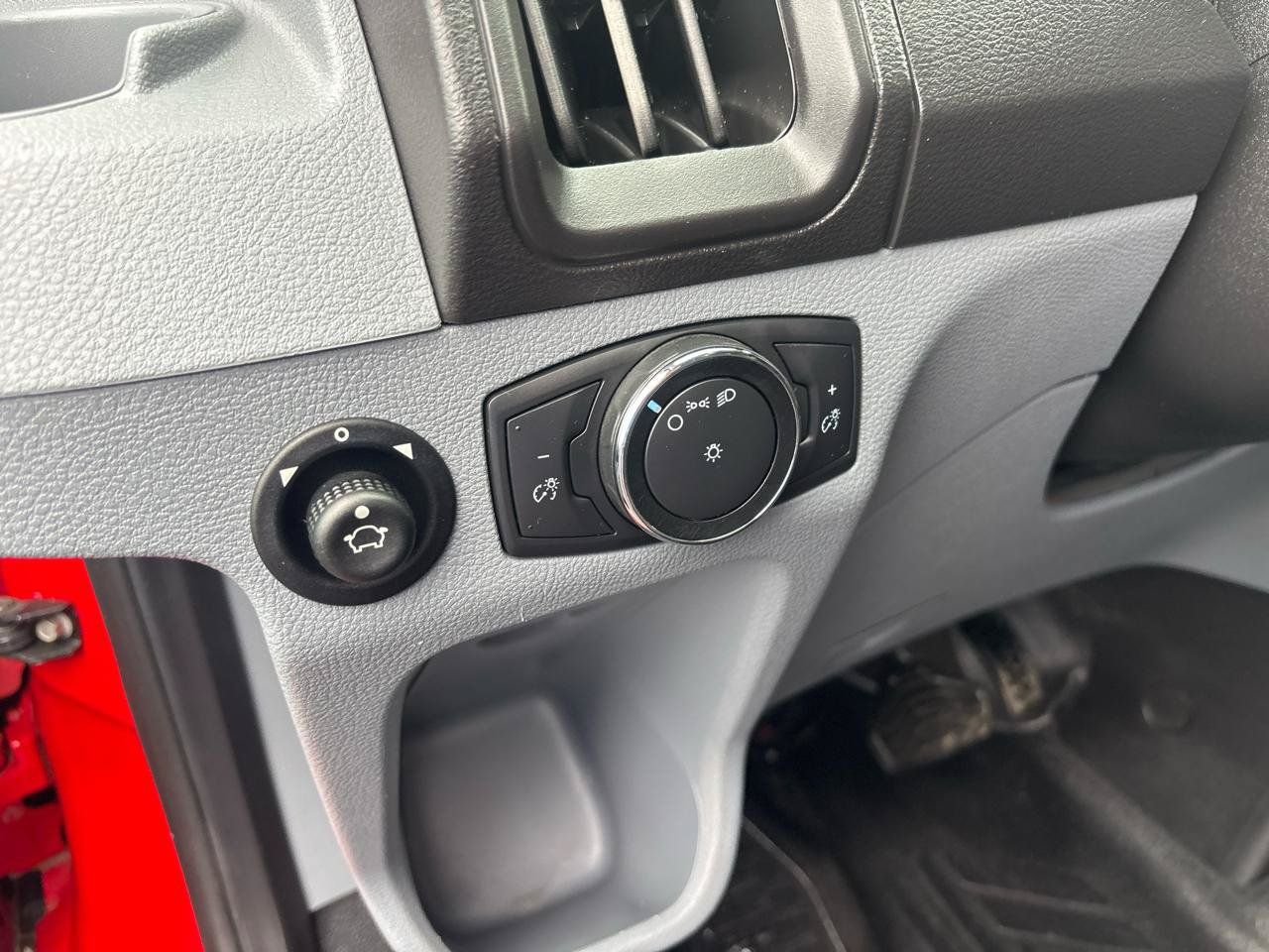 Used 2018 Ford Transit 350 XL RWD image 12
