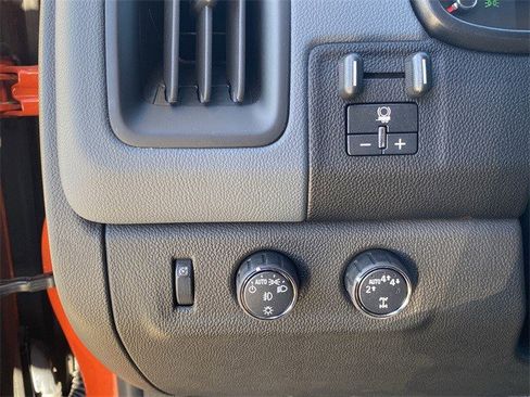 Certified 2022 Chevrolet Colorado Z71 w/ Safety Package image 21