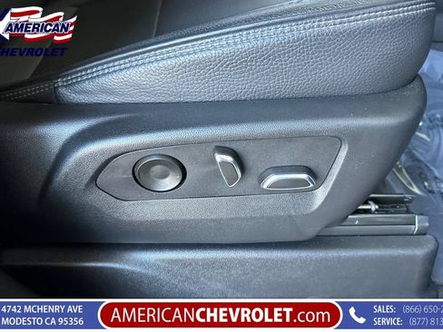 Used 2023 GMC Yukon Denali AWD/4WD image 26