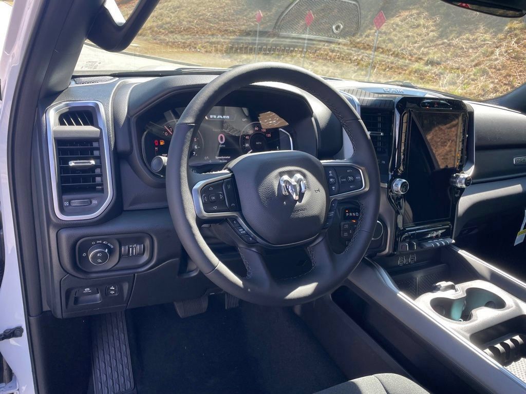 New 2026 RAM 1500 Big Horn AWD/4WD image 11