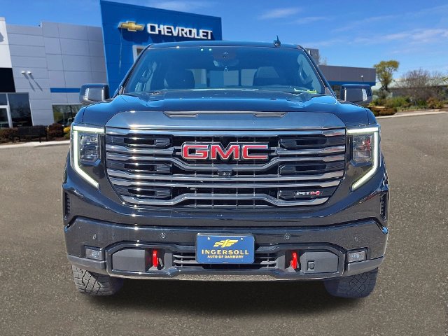 Used 2024 GMC Sierra 1500 AT4 w/ Technology Package AWD/4WD image 24