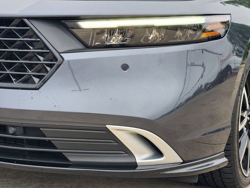 Certified 2023 Honda Accord Touring image 9