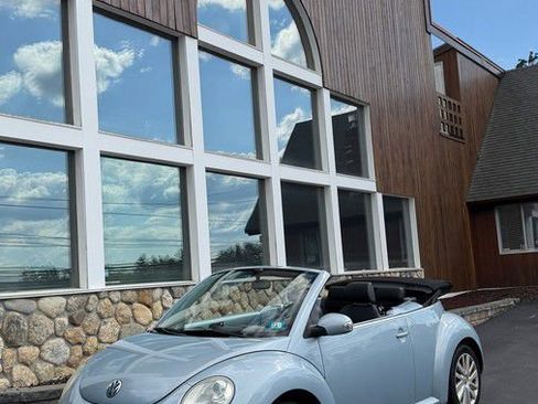 Used 2009 Volkswagen Beetle S FWD image 29
