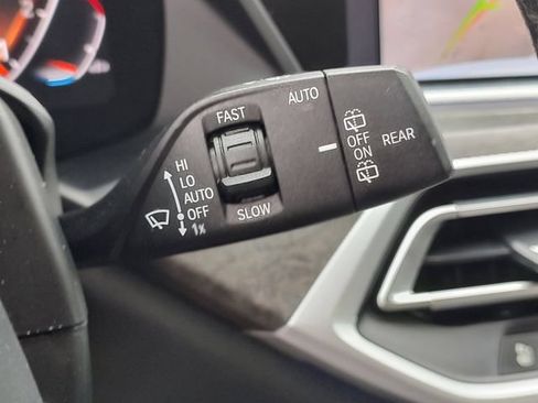 Used 2020 BMW X7 xDrive40i w/ Premium Package AWD/4WD image 22
