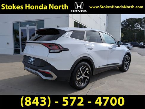 Used 2023 Kia Sportage EX image 4