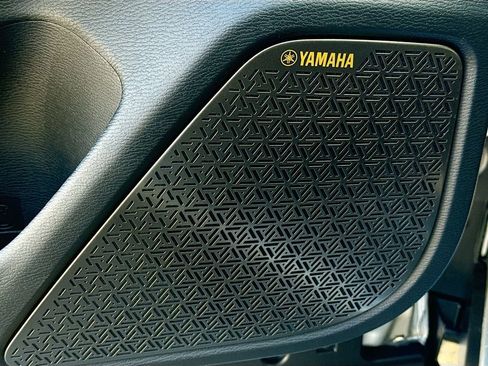 New 2026 Mitsubishi Outlander SE image 19