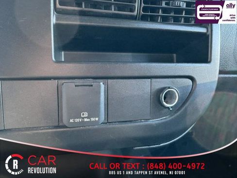 Used 2023 GMC Savana 2500 Extended w/ Driver Convenience Package image 23