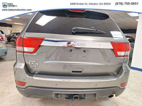 Used 2013 Jeep Grand Cherokee Overland w/ Advance Technology Group image 30