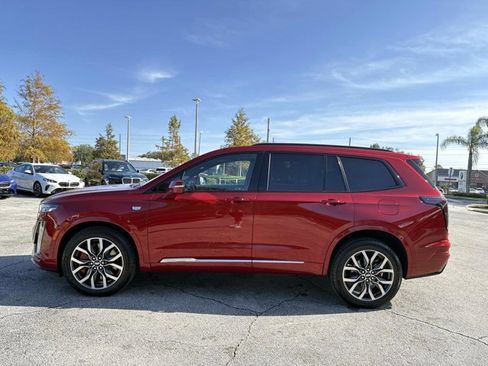 Used 2024 Cadillac XT6 Sport w/ Technology Package image 6