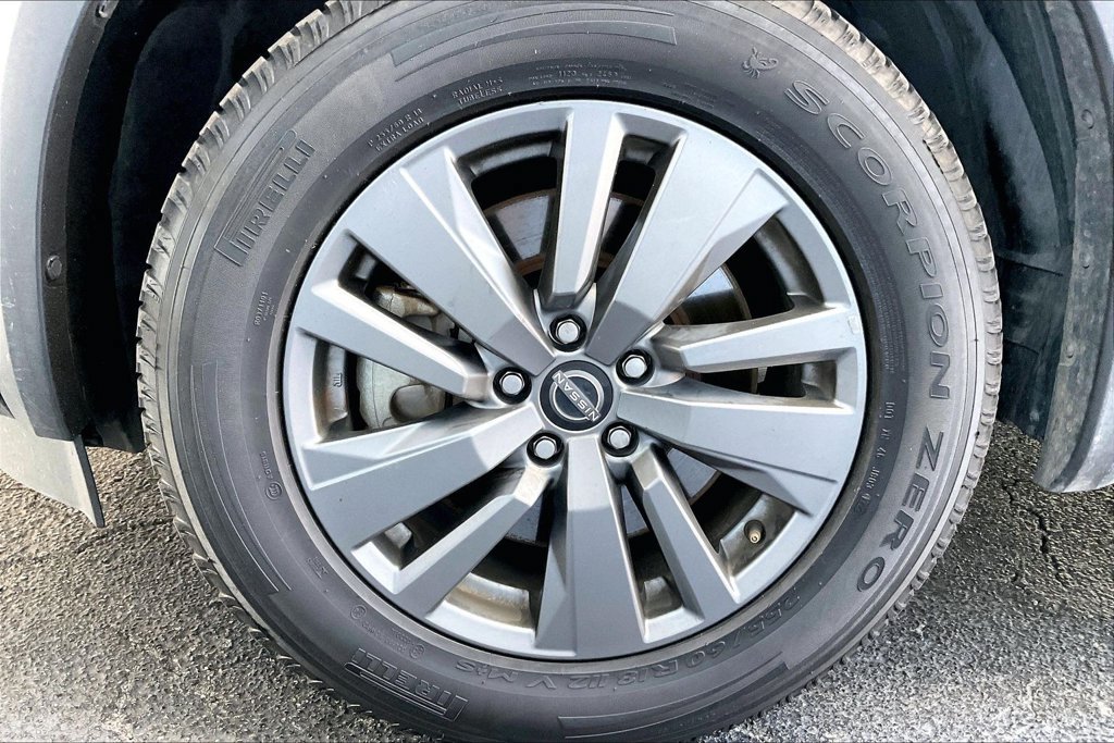 Used 2025 Nissan Pathfinder SV AWD/4WD image 30