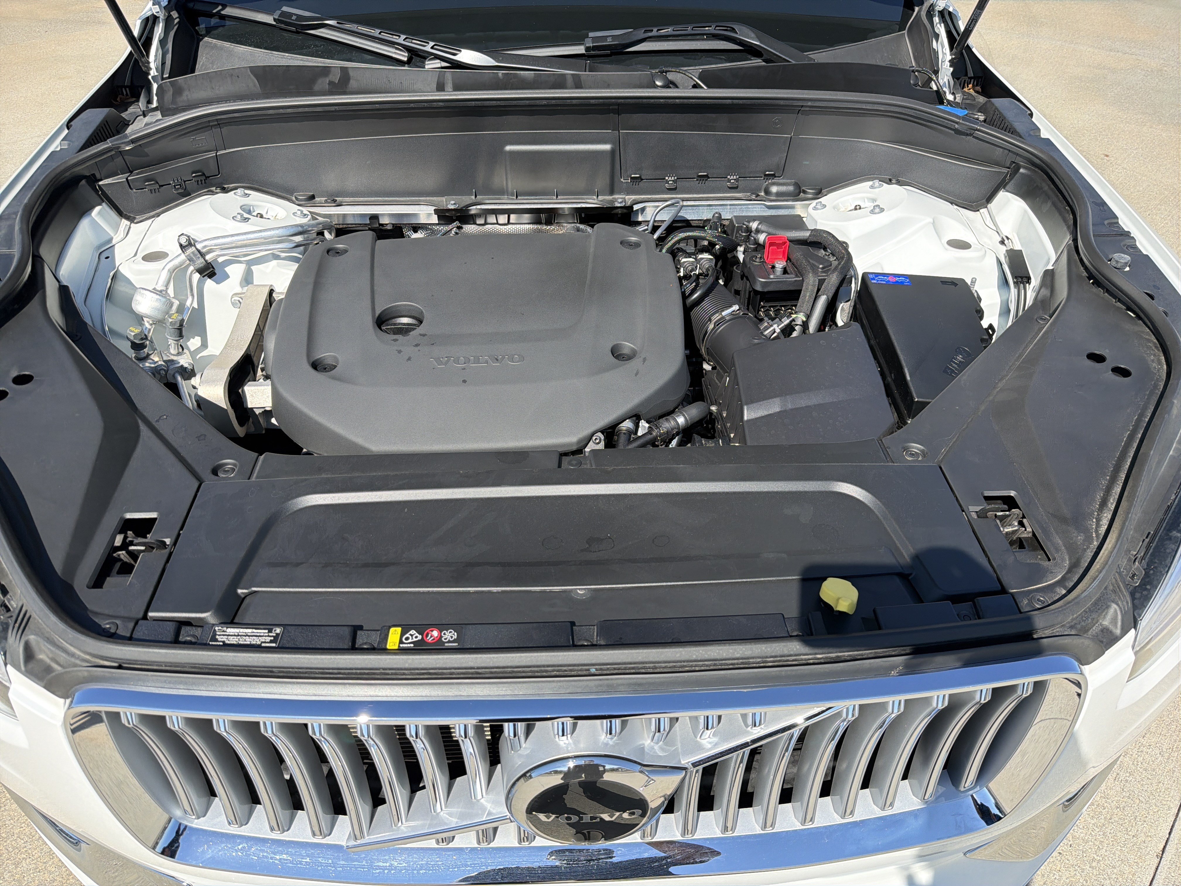 Used 2025 Volvo XC90 B6 Plus w/ Protection Package Premier AWD/4WD image 35