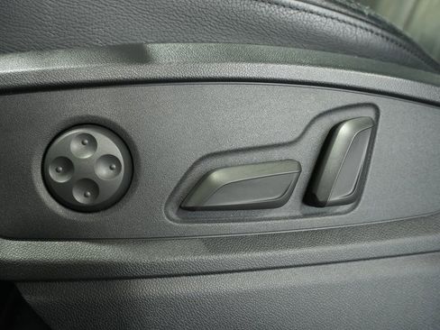 Used 2020 Audi Q5 2.0T Premium Plus w/ Premium Plus Package image 21