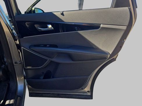 Used 2019 Kia Sorento SX w/ Limited image 15