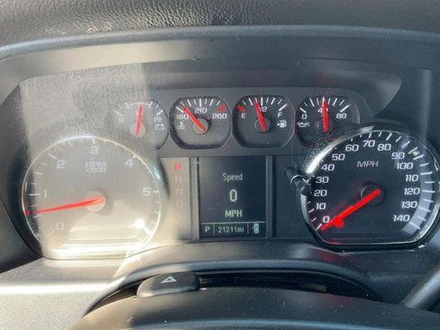 Used 2018 Chevrolet Silverado 1500 W/T w/ Trailering Package image 37