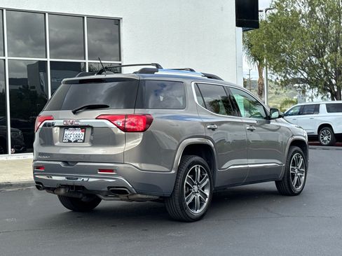 Certified 2019 GMC Acadia Denali w/ Technology Package FWD image 15